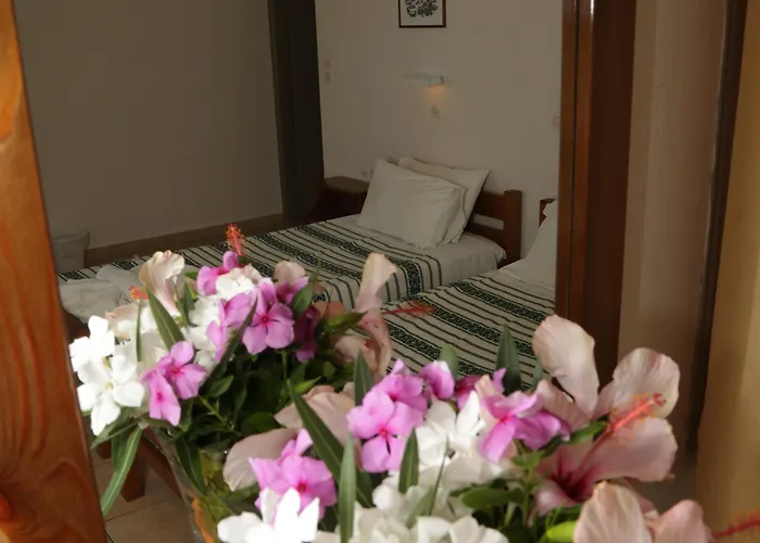 Enjoy Kamari (Santorini)