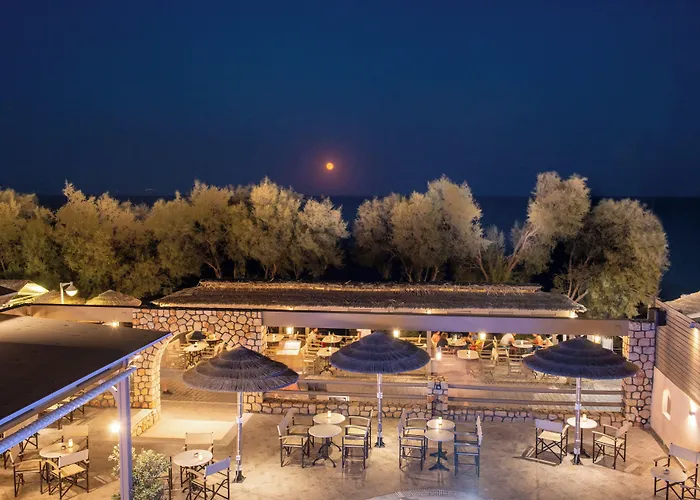 英约尔别墅酒店